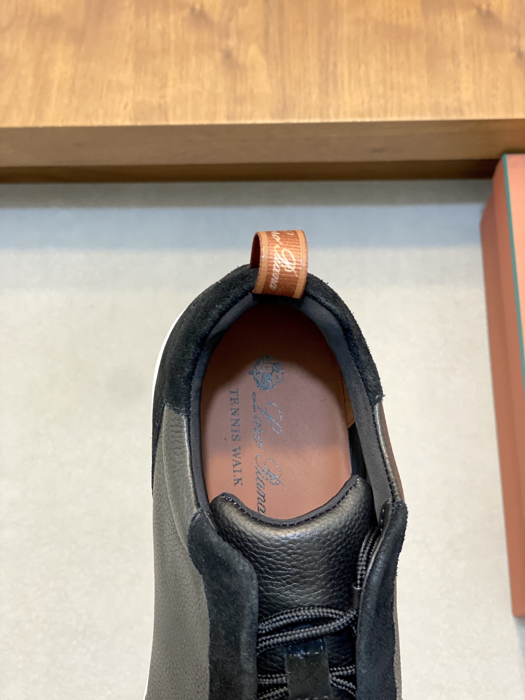 350Loropiana  LPsize ；3944 「45.46 customized」，leisurely, suelto, casual, lleno de comodidad, y un mo