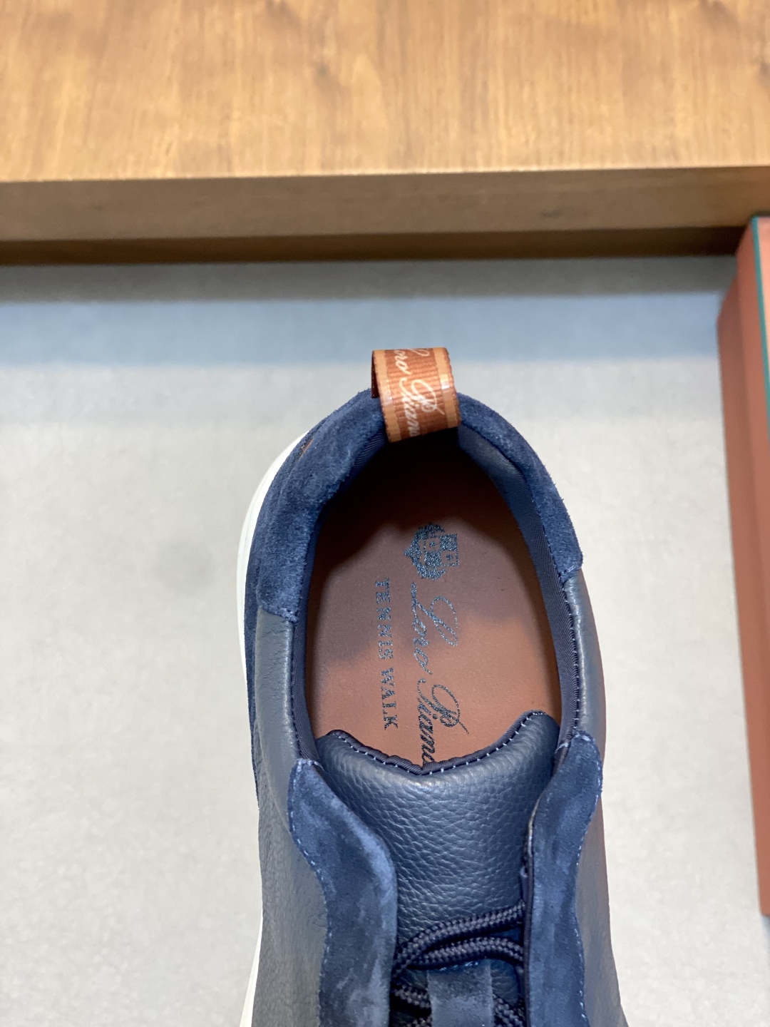 350Loropiana  LPsize ；3944 「45.46 customized」，leisurely, suelto, casual, lleno de comodidad, y un mo