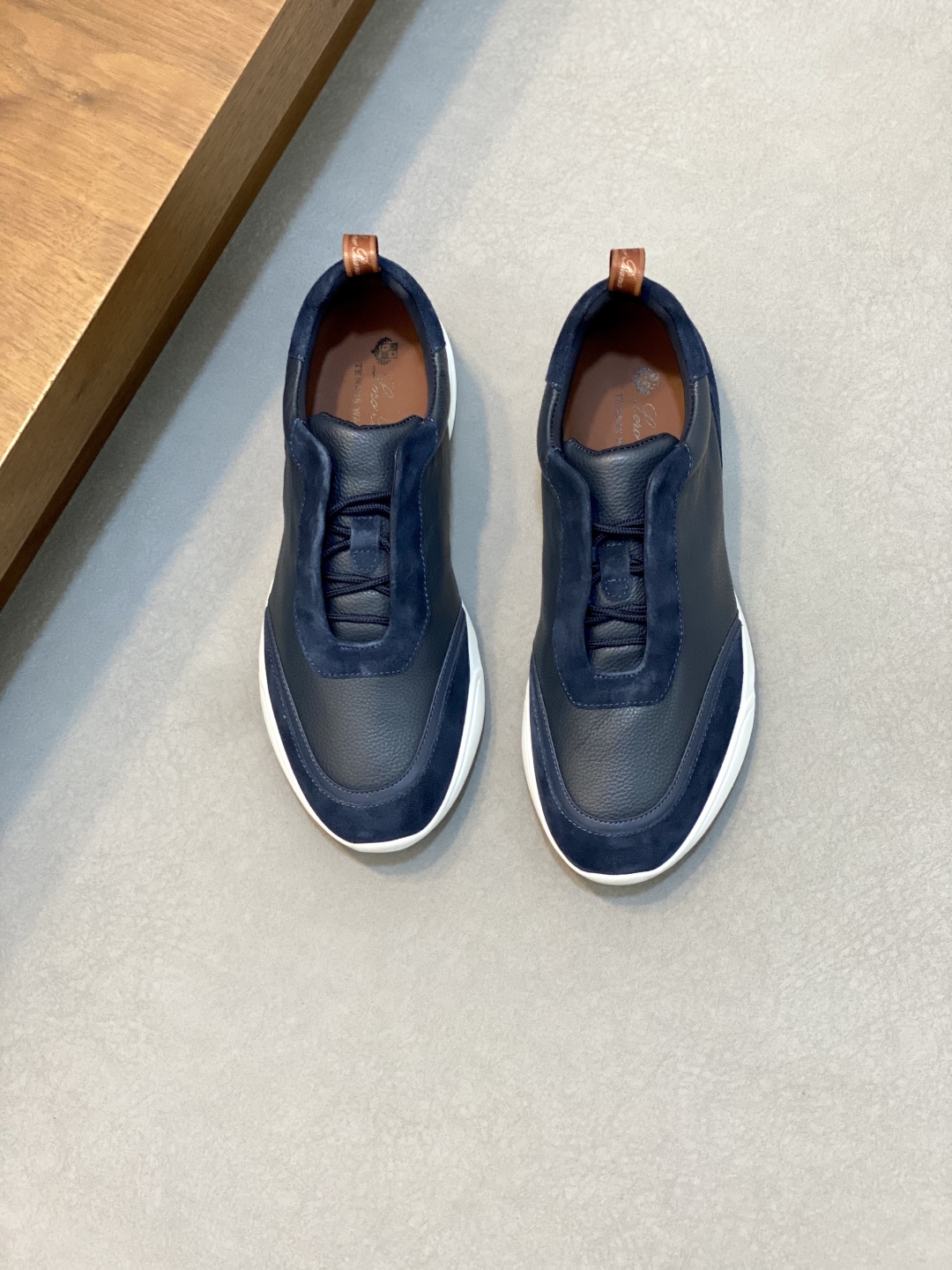 350Loropiana  LPsize ；3944 「45.46 customized」，leisurely, suelto, casual, lleno de comodidad, y un mo