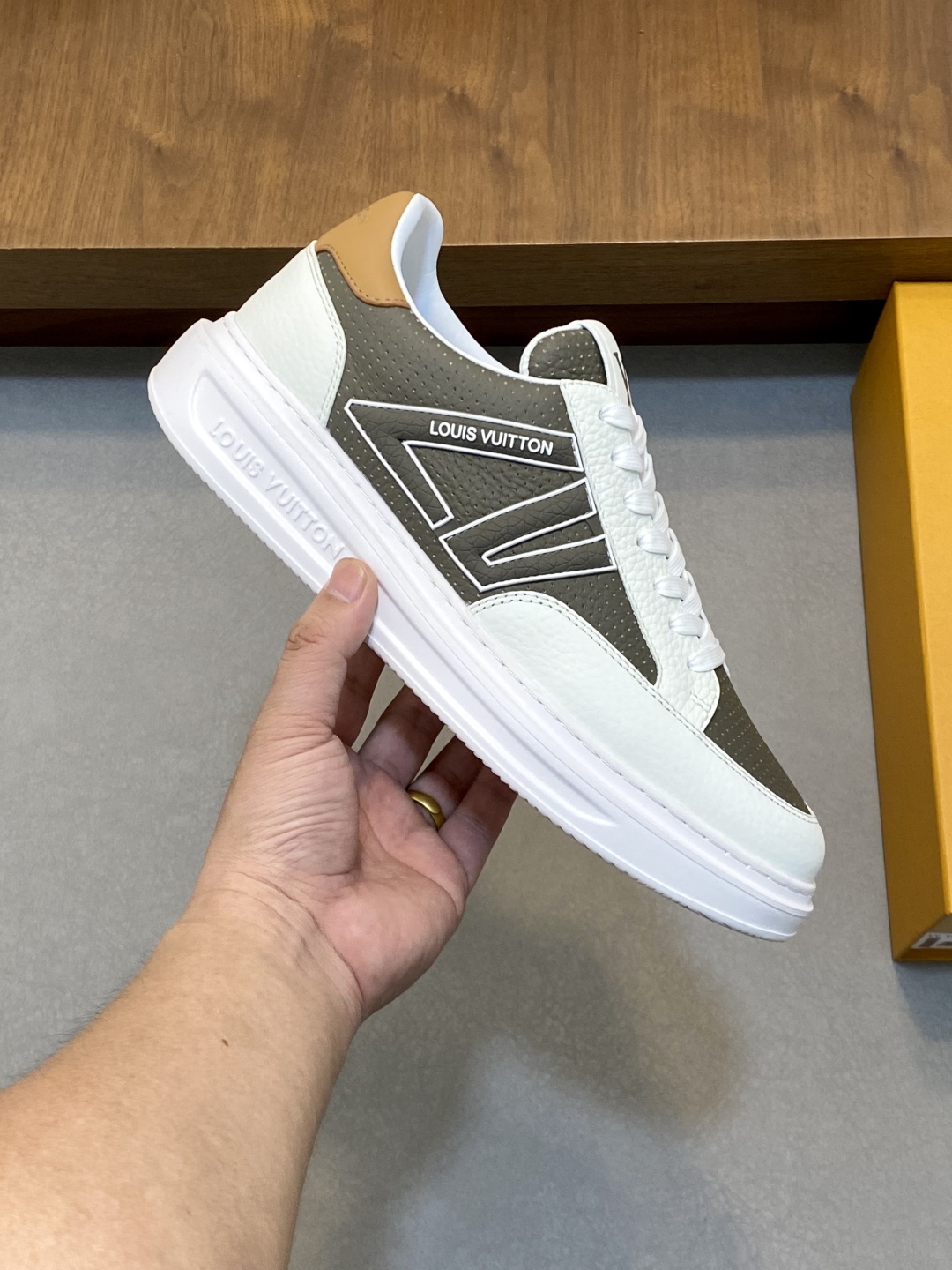 Louis Vuitton Men's Leather Sneaker Trendy Casual Shoes Size 39-44 5 cmp i1746548198225 5685 0 3