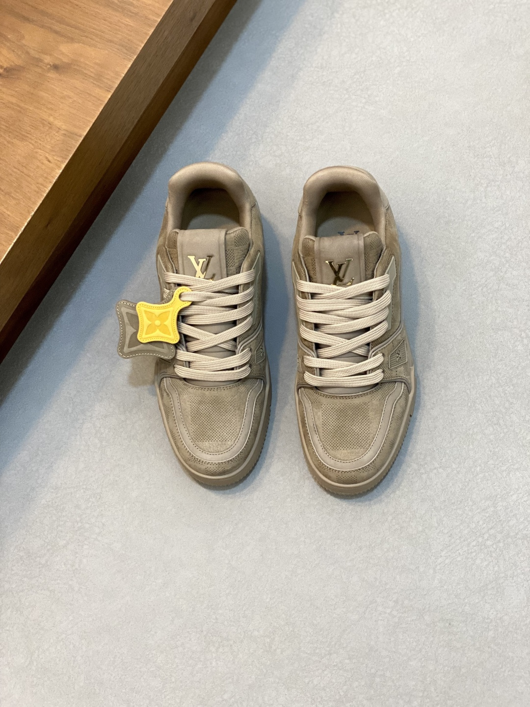 NO:223044,Brand LOUIS VUITTON original color matching code number 39-44 customized 38.45.46 price Material new Louis Vuitton casual shoes!  High-quality Labon craft upper is made of cowhide with original material LV Comfortable breathable mesh cloth Neli mesh cloth footbed style Simple and atmospheric LV original outsole, Louis Vuitton, louis vuitton, louis vuitton, louis vuitton, louis vuitton, cowhide19860909品牌LOUIS VUITTON 颜色原版配色 码数39-44定做38.45.46 价格 材质路易威登新款 休闲鞋！高品质拉邦工艺鞋面采用牛皮搭配原版材质LV 舒适透气网布内里网布垫脚版型时尚 简单大气LV原版大底,路易威登,louis vuitton,louis vuitton,louis vuitton,cowhide,Men's shoes