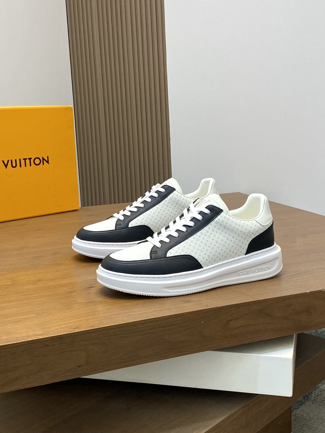 Louis Vuitton Men's Casual Sneakers - Lightweight TPU Sole, Monogram Accent 4 cmp i1746896625967 2398 0 2