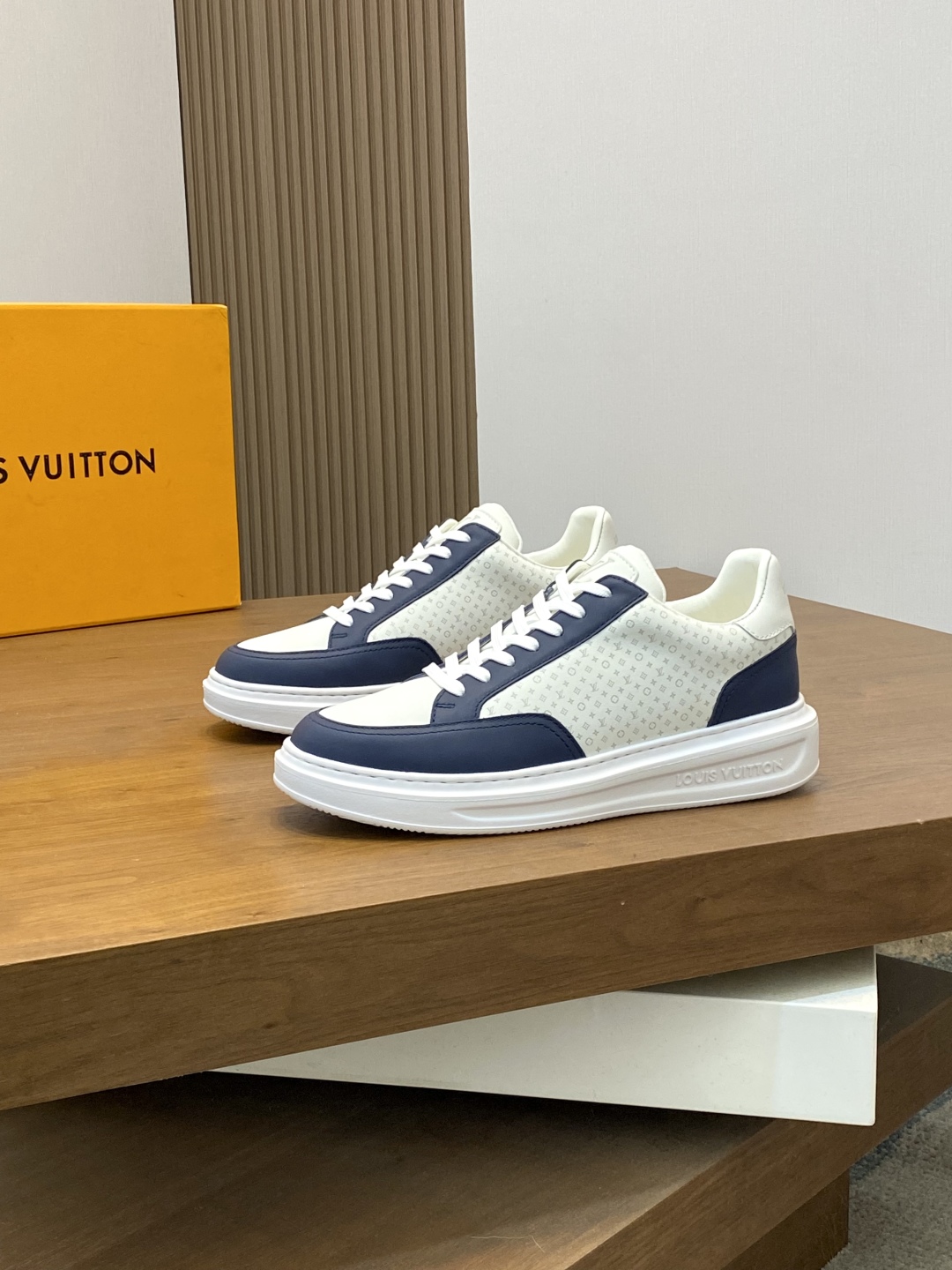 Louis Vuitton Men's White Leather Monogram Casual Sneakers, Size 38-44 4 cmp i1746896659595 4562 0 2