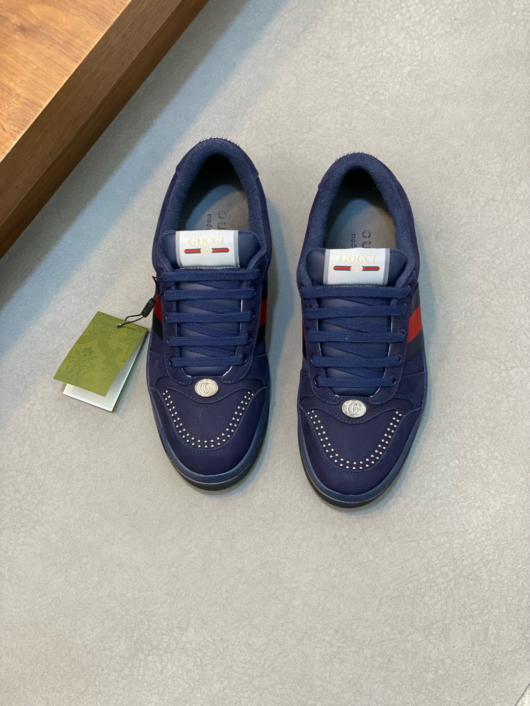 NO:223321,G Top purchasing agent for ancient street frying couples trendy shoes counters are available at the same time. Original configuration is available in Italy imported cowhide fabric, high-quality splicing complex craftsmanship, soft and comfortable towel inner sole original special original sole is super comfortable, original order goods, high quality, can enter and exit the counter at will, welcome to compare counter synchronization, women's size 35-39, men's size 38-44 (can be ordered 45), Guqi casual shoes, cowhide19860909G 顶级代购古 炸街情侣款潮鞋专柜同步发售原厂配置,意大利进口进口牛皮搭配布面料,高品质拼接复杂工艺,柔软舒适毛巾内里鞋底原厂特供原版底超级舒适,原厂跟单货 高品质,可随意进出专柜,欢迎对比专柜同步,女码 35-39,男码 38-44（可订45）,古奇 休闲鞋,cowhide,Men's shoes