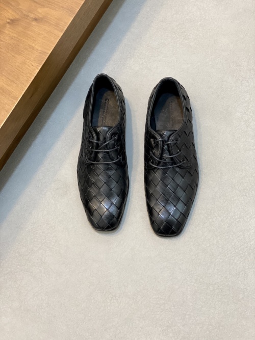 Bottega Veneta Woven Leather Oxford Shoes - Handcrafted Italian Style 1 Bottega Veneta Woven Leather Oxford Shoes - Handcrafted Italian Style