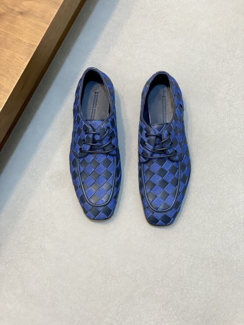 Bottega Veneta Men's Woven Leather Oxford Dress Shoes - Blue/Black 1 Bottega Veneta Men's Woven Leather Oxford Dress Shoes - Blue/Black