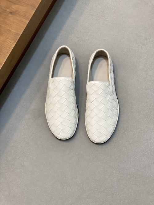 Bottega Veneta Woven Leather Loafers, Handcrafted Italian Style, Size 39-44 1 Bottega Veneta Woven Leather Loafers, Handcrafted Italian Style, Size 39-44