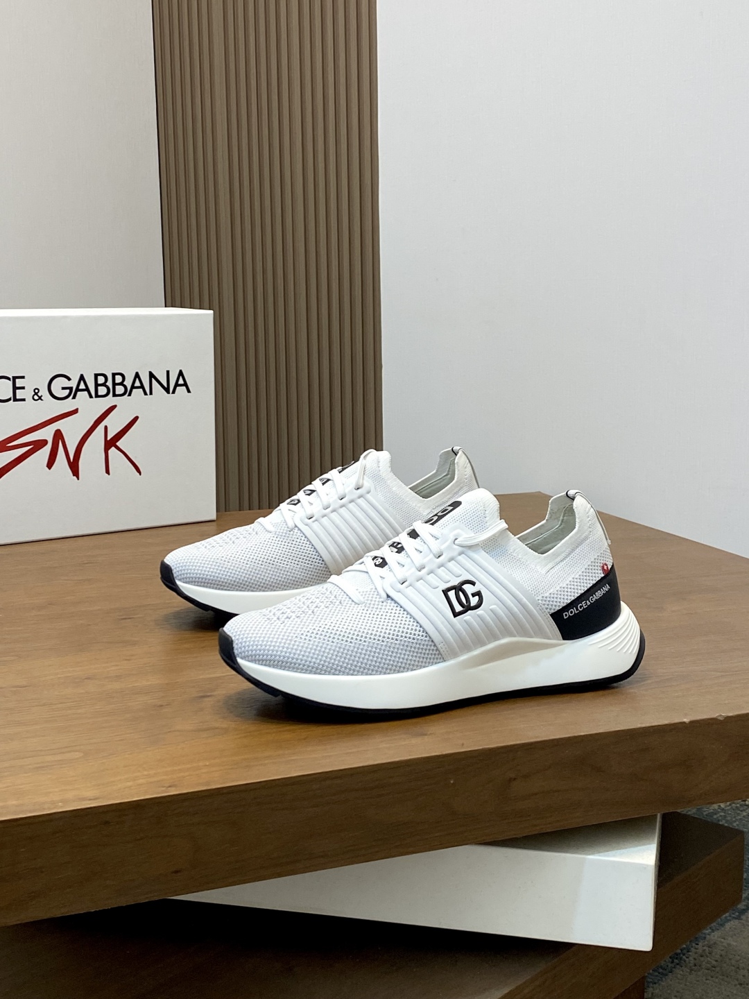 --Nuevo--Dolce&Gabbana--DG de gama alta de los hombres zapatos deportivo-casual. Mostrador superior 