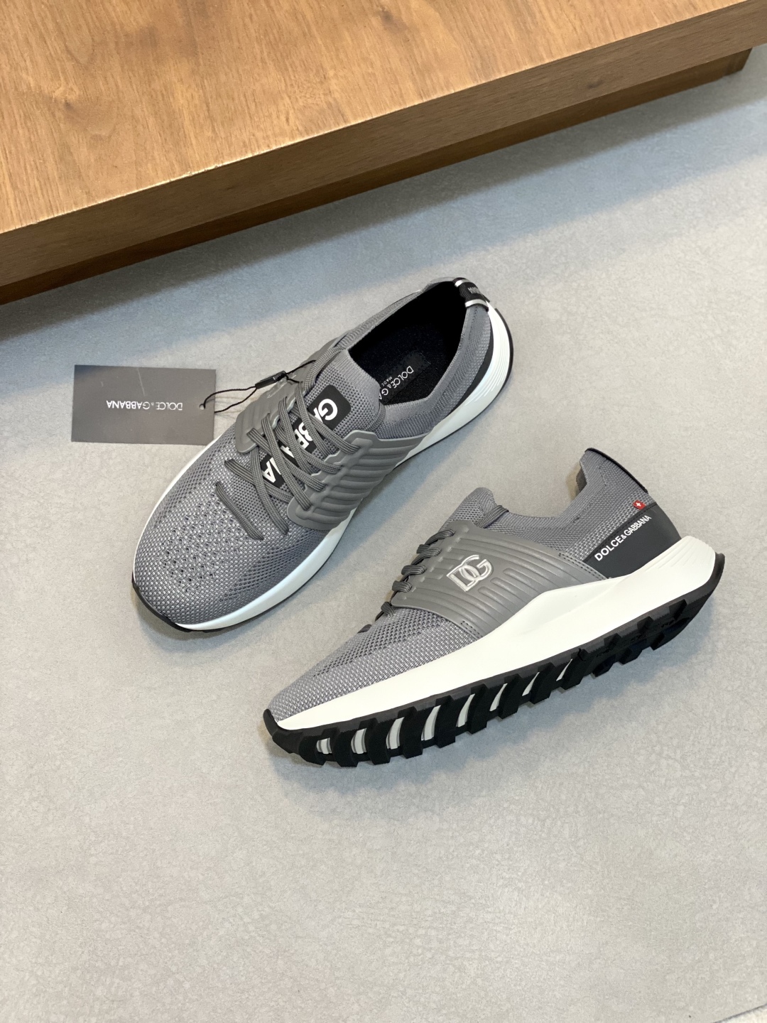 --Nuevo--Dolce&Gabbana--DG de gama alta de los hombres zapatos deportivo-casual. Mostrador superior 