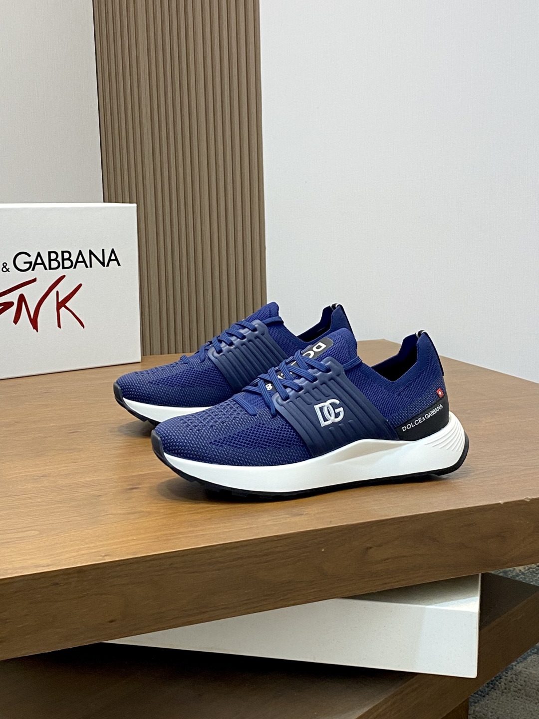 --Nuevo--Dolce&Gabbana--DG de gama alta de los hombres zapatos deportivo-casual. Mostrador superior 
