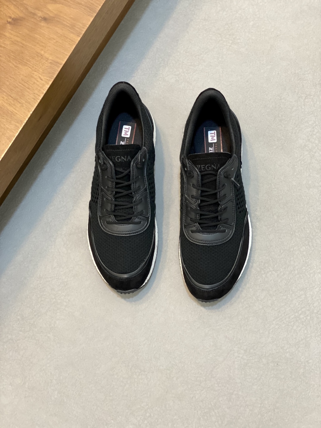 ZZegna/Zegna actualización única original Piuma en italiano se refiere a la 