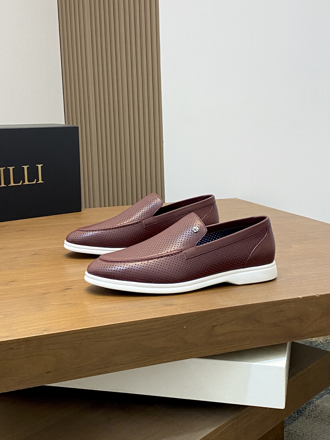 ZILLI Zapatos franceses de lujo para hombre ZILLI La sencillez está en el ojo del que mira. ‼Dios y 