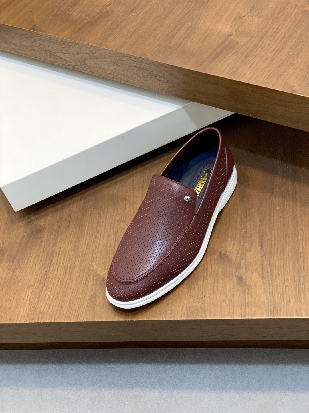 ZILLI Zapatos franceses de lujo para hombre ZILLI La sencillez está en el ojo del que mira. ‼Dios y 