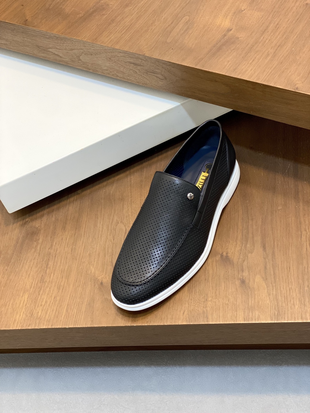 ZILLI Zapatos franceses de lujo para hombre ZILLI La sencillez está en el ojo del que mira. ‼Dios y 