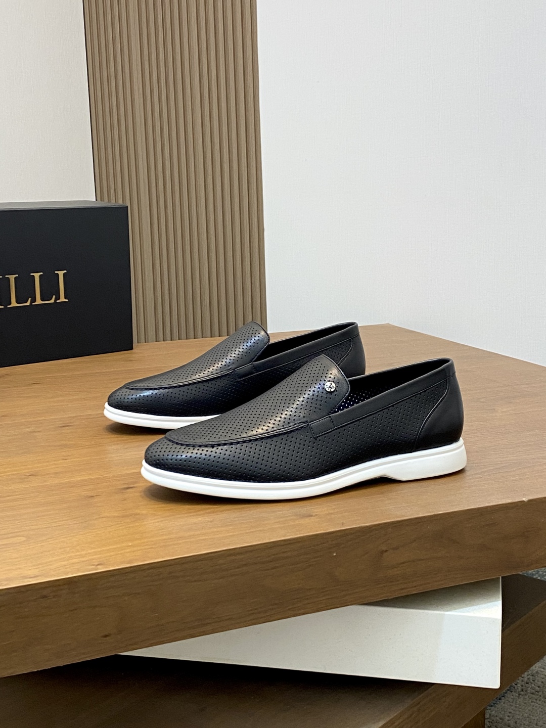 ZILLI Zapatos franceses de lujo para hombre ZILLI La sencillez está en el ojo del que mira. ‼Dios y 