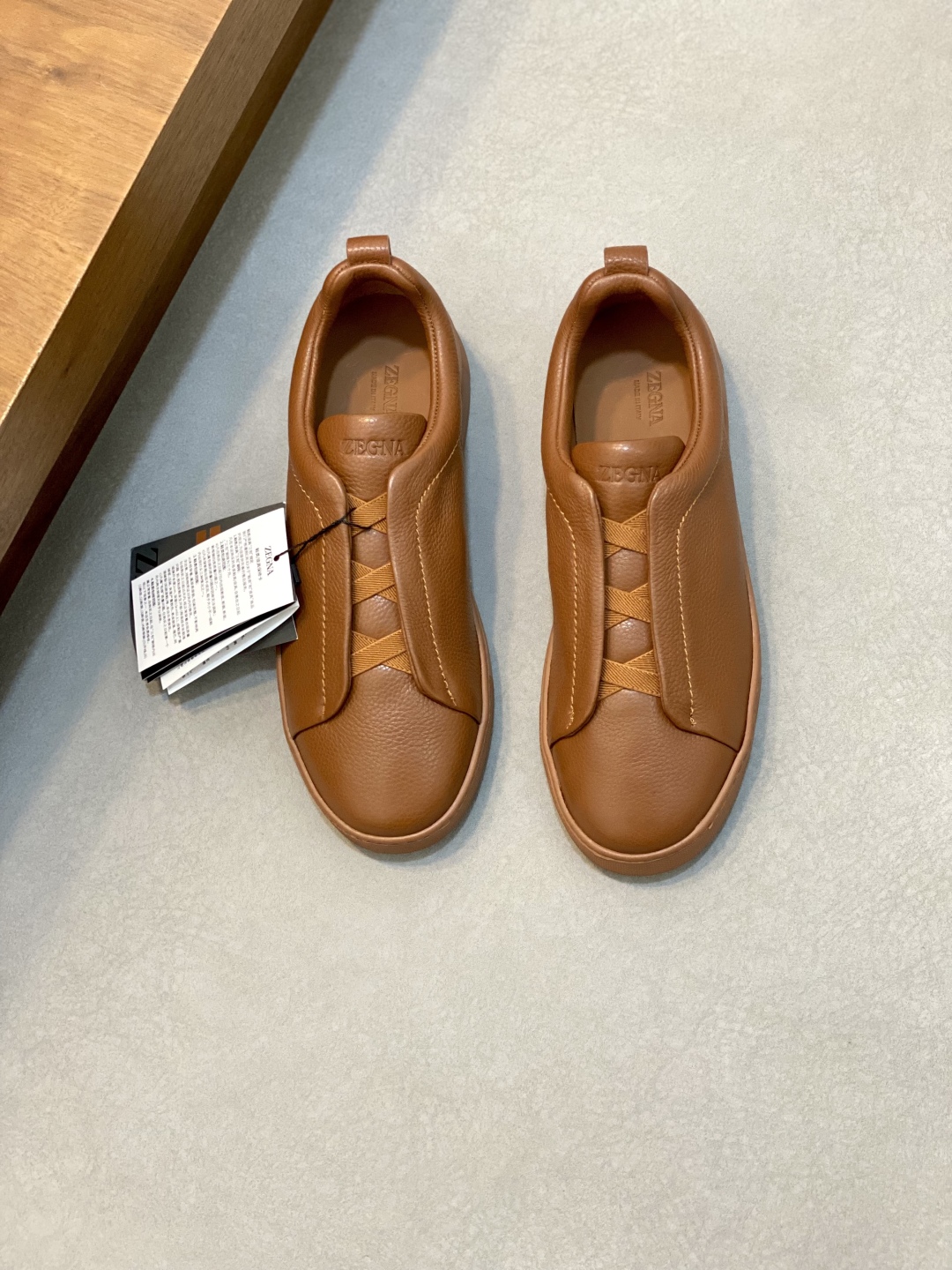 Ermenegildo Zegna Ermenegildo Zegna Casual SneakersEl Triple Stitch es una sofisticada pieza de calz