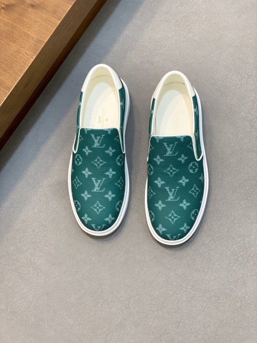 Louis Vuitton Men's Green Leather Slip-On Sneakers, Size 38-45 EU 1 Louis Vuitton Men's Green Leather Slip-On Sneakers, Size 38-45 EU