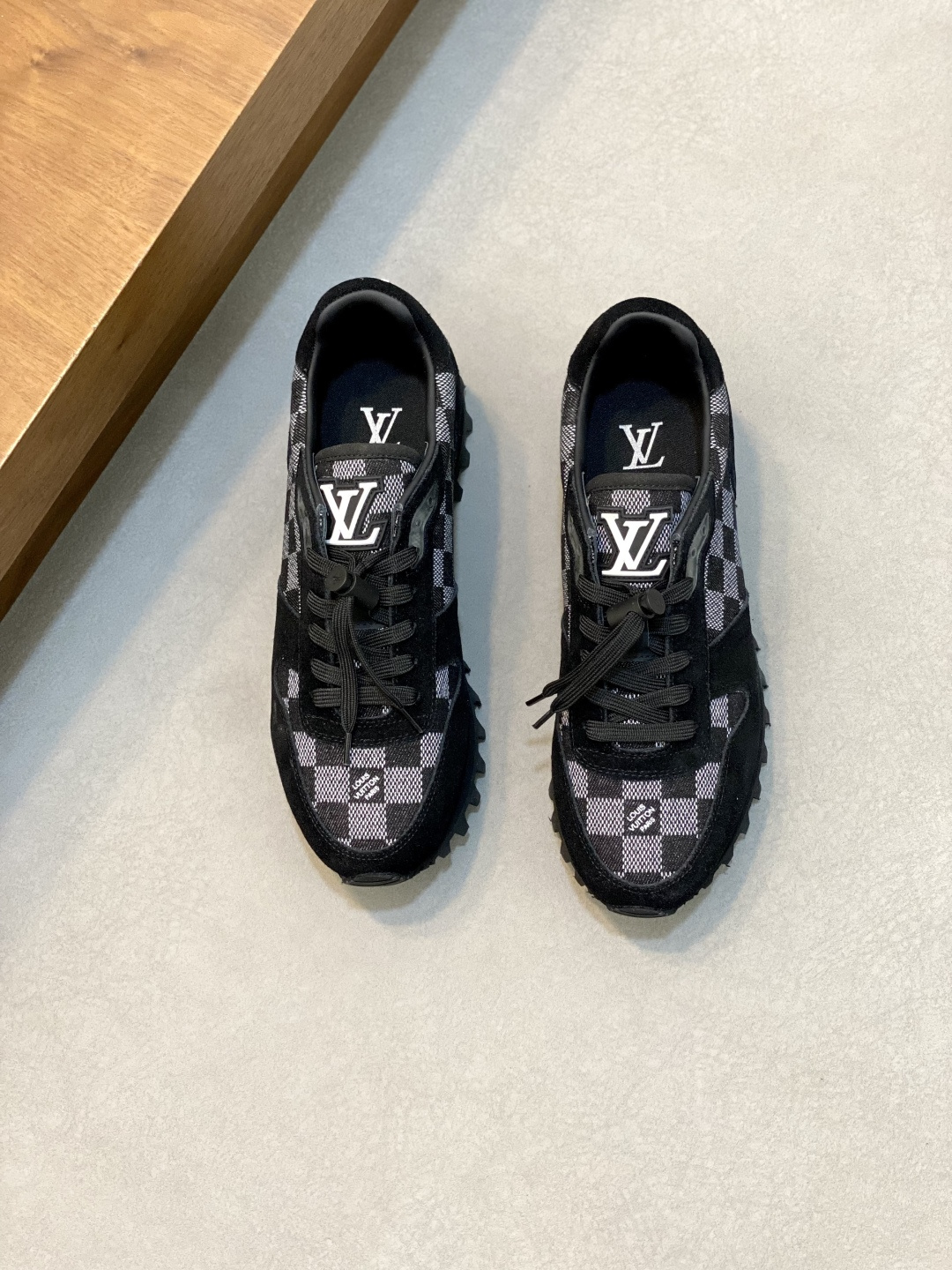 Louis Vuitton Men's Run Away Pulse Sneakers in Black Damier,Size 38-44