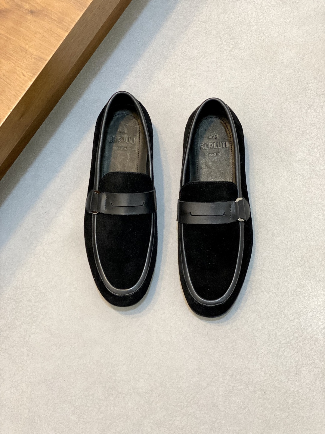 NO:345544,Berlui/Bruti Handmade fine men's leather shoes, imported Italian leather cowhide, calf leather, texture is not comparable to market goods, exquisite details, calf leather dyed. Size39-44 45 orders,,cowhide19860909Berlui/布鲁缇 手工精品男士皮鞋 ,意大利进口皮 牛皮面 内里小牛皮 质感非市场货可以比拟 细节精致 内里本染小牛皮. Size39-44 45订,,cowhide,Men's shoes