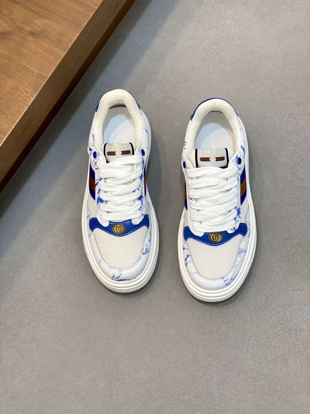 NO:341472,Brand G U C C I Color Original Color Pair Code 39-44 Customized 38.45 Price Material Guqi 2025 Top-level ·Original Individual Product!  Premium and trendy men's sports and casual shoes!  A unique personality!  The upper is made of imported cowhide with Guqi printed logo spliced ​​cowhide inner lining. The original molded sole is high-quality and worthy of possession. Guqi casual shoes, cowhide19860909品牌G U C C I 颜色原版配色 码数39-44定做38.45 价格 材质古奇2025顶级·原单货！精品好货潮男运动休闲鞋！与众不同的个性！鞋面采用进口牛皮搭配古奇印花logo拼接牛皮内里 原版开模大底、高品质值得拥有,古奇 休闲鞋,cowhide,Men's shoes