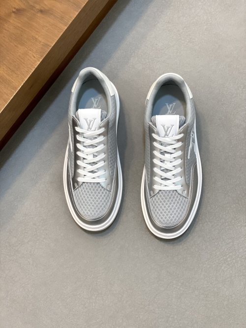 Louis Vuitton Men's Premium Casual Sneakers in Silver, Size 38-44 1 Louis Vuitton Men's Premium Casual Sneakers in Silver, Size 38-44
