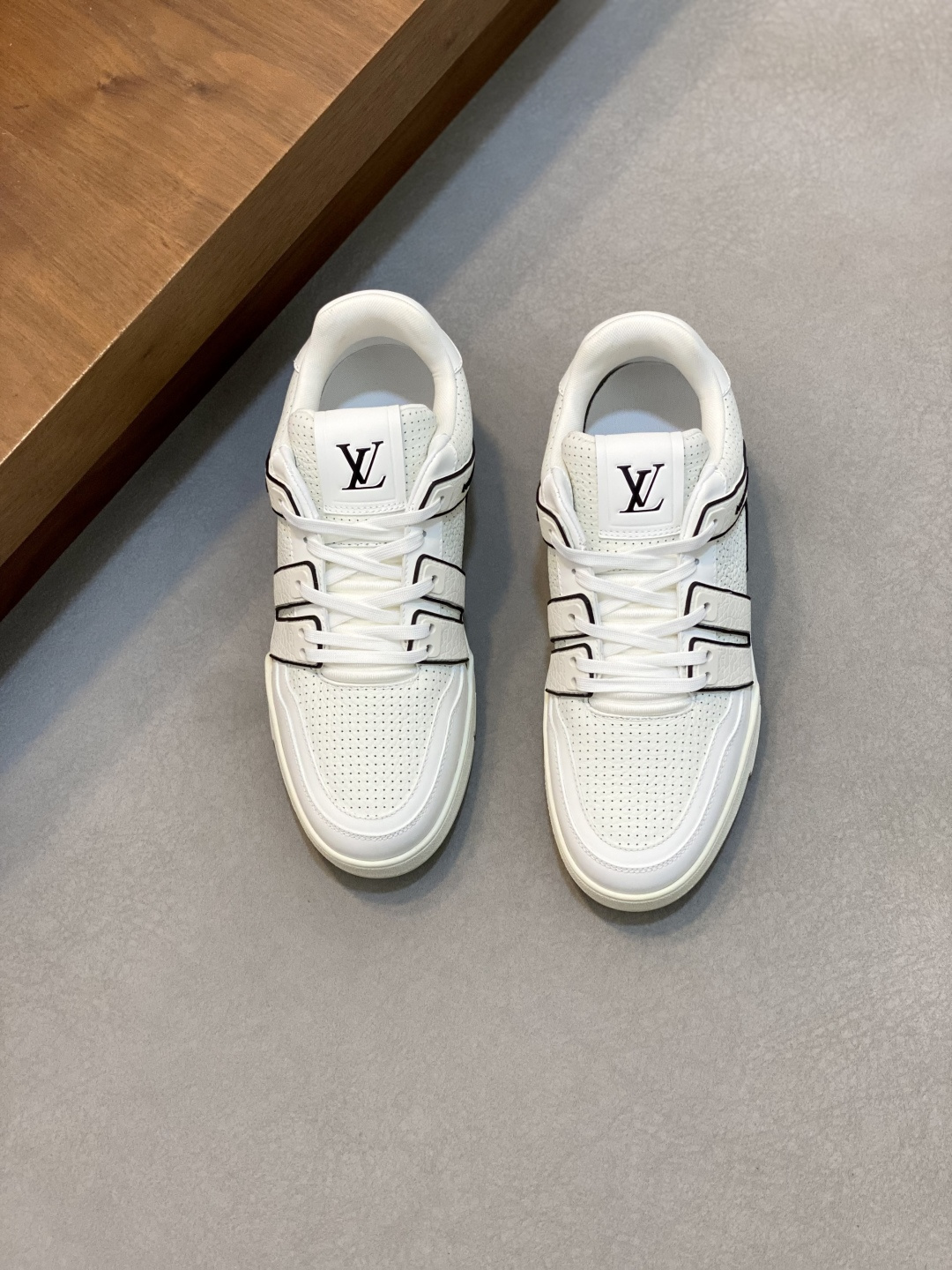 NO:341409,Donkey New Color Louis Vuitton Men's Trainer Sneaker, This LV Trainer Sneaker is made of soft grain calfskin, presenting a pure tone. The #54 logo on the back traced back to the brand was born in 1854. The designer handwritten brand logo embellished one side, designed by virgil abloh himself, a very commemorative sneaker, a new lv Louis Vuitton Louis Vuitton trainer sneaker low casual sports culture versatile basketball shoes Size39-44 (custom made in 38, 45, 46), Louis Vuitton, louis vuitton, louis vuitton, louis vuitton, louis vuitton, louis vuitton, louis vuitton, louis vuitton, louis vuitton, louis vuitton, louis vuitton, louis vuitton, louis vuitton, louis vuitton, louis vuitton, louis vuitton, louis vuitton, louis vuitton, louis vuitton, louis vuitton, louis vuitton, louis vuitton, louis vuitton, louis vuitton, louis vuitton, louis vuitton, louis vuitton, louis vuitton, louis vuitton, louis vuitton, louis vuitton, louis vuitton, louis vuitton, louis vuitton, louis vuitton, louis vuitton, louis vuitton, louis vuitton, louis vuitton, cowhide19860909驴家 新配色 路易威登 男士♂trainer运动鞋,本款 LV Trainer 运动鞋取材柔软粒面小牛皮,呈现纯净色调,后部#54标识追溯品牌诞生于1854年,设计师手写体品牌标识点缀一侧,virgil abloh亲自操刀设计,非常具有纪念价值的一款运动鞋,全新lv路易威登louis vuitton trainer sneaker low休闲运动文化百搭篮球板鞋 Size39-44（38、45、46订做）,路易威登,louis vuitton,louis vuitton,louis vuitton,louis vuitton,louis vuitton,sneakers,cowhide,Men's shoes