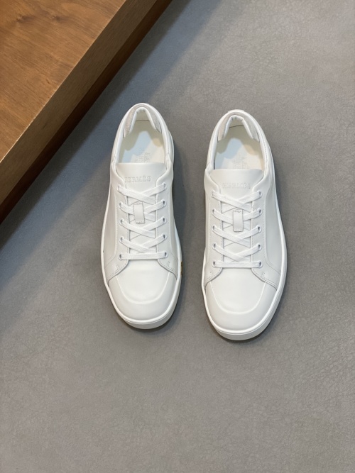Hermès Kiddy White Leather Sneakers with Iconic "H" Detail - Urban Style 48 Hermès Kiddy White Leather Sneakers with Iconic "H" Detail - Urban Style