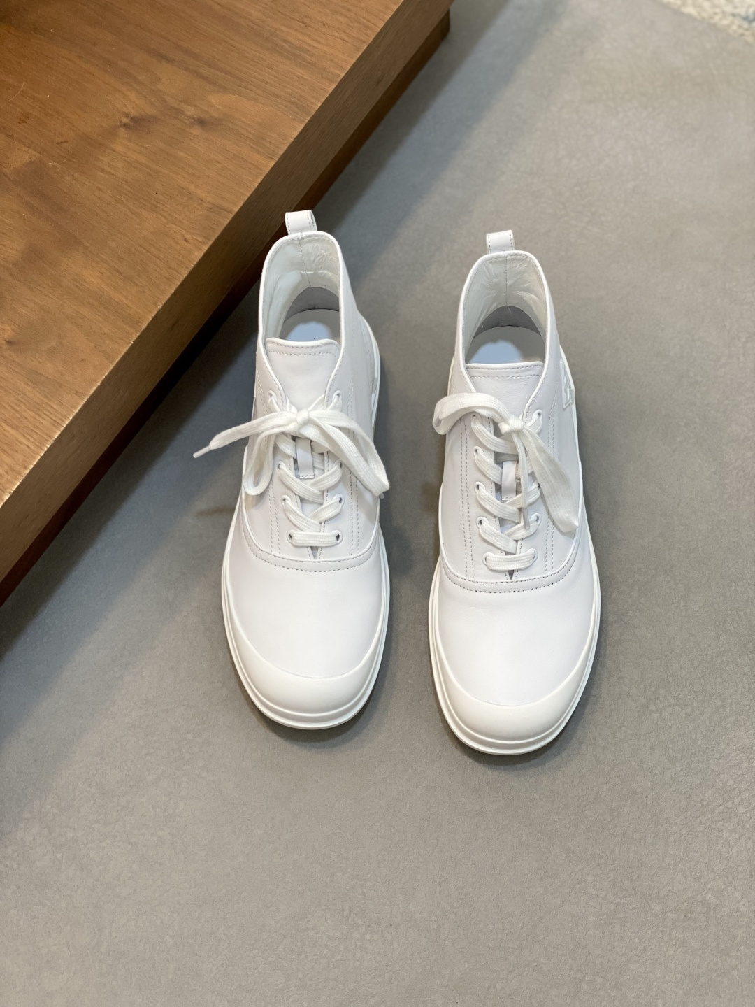 NO:552843,H Hermès high-end luxury products, men's high-top casual sports shoes, first-layer imported calfskin stitching, boutique level, creating a modern urban style!  Imported calfskin lining, soft and comfortable, TPU outsole, light and comfortable, quality level!  Size38-44 (45 customized), Hermes casual shoes, hermes, sneakers, cowhide19860909H 爱马仕高端奢品,男士高帮休闲运动鞋,头层进口小牛皮拼接,精品级别,打造现代都会风格！进口小牛皮内里,柔软舒适 ,TPU大底 轻便舒适,精品级别！ Size38-44（45定做）,爱马仕 休闲鞋,hermes,sneakers,cowhide,Men's shoes