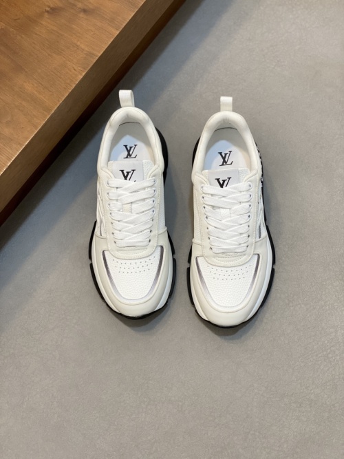 Louis Vuitton Trainer Sneaker Low White Leather Casual Shoes for Men