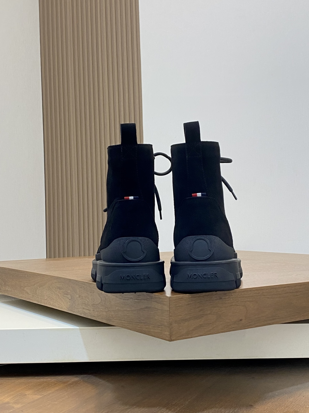 Moncler Style Leather Men's Shoes Men's Shoes Men's Shoes detail image 8 from source 783090
