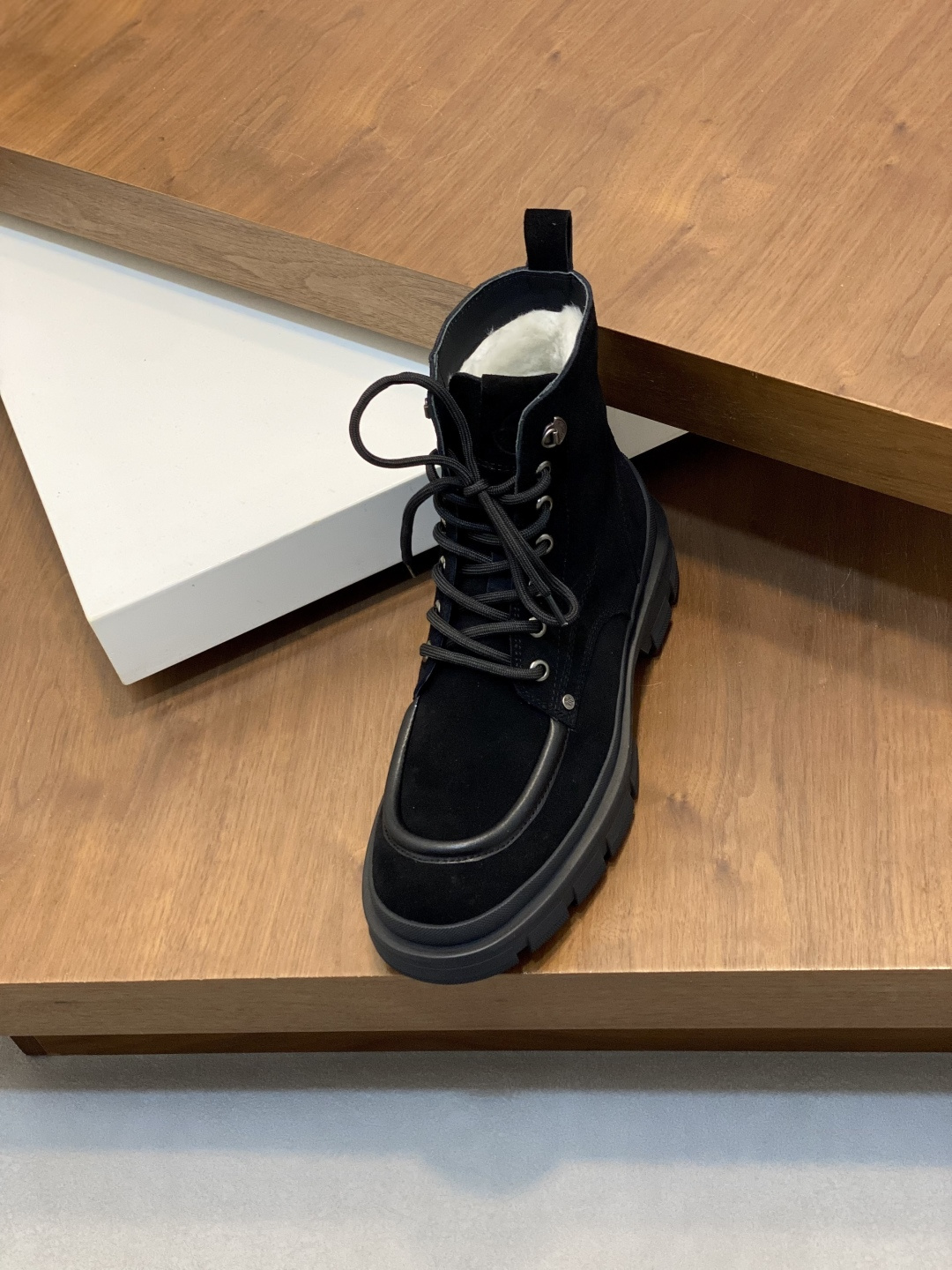 Moncler Style Leather Men's Shoes Men's Shoes Men's Shoes detail image 6 from source 783090