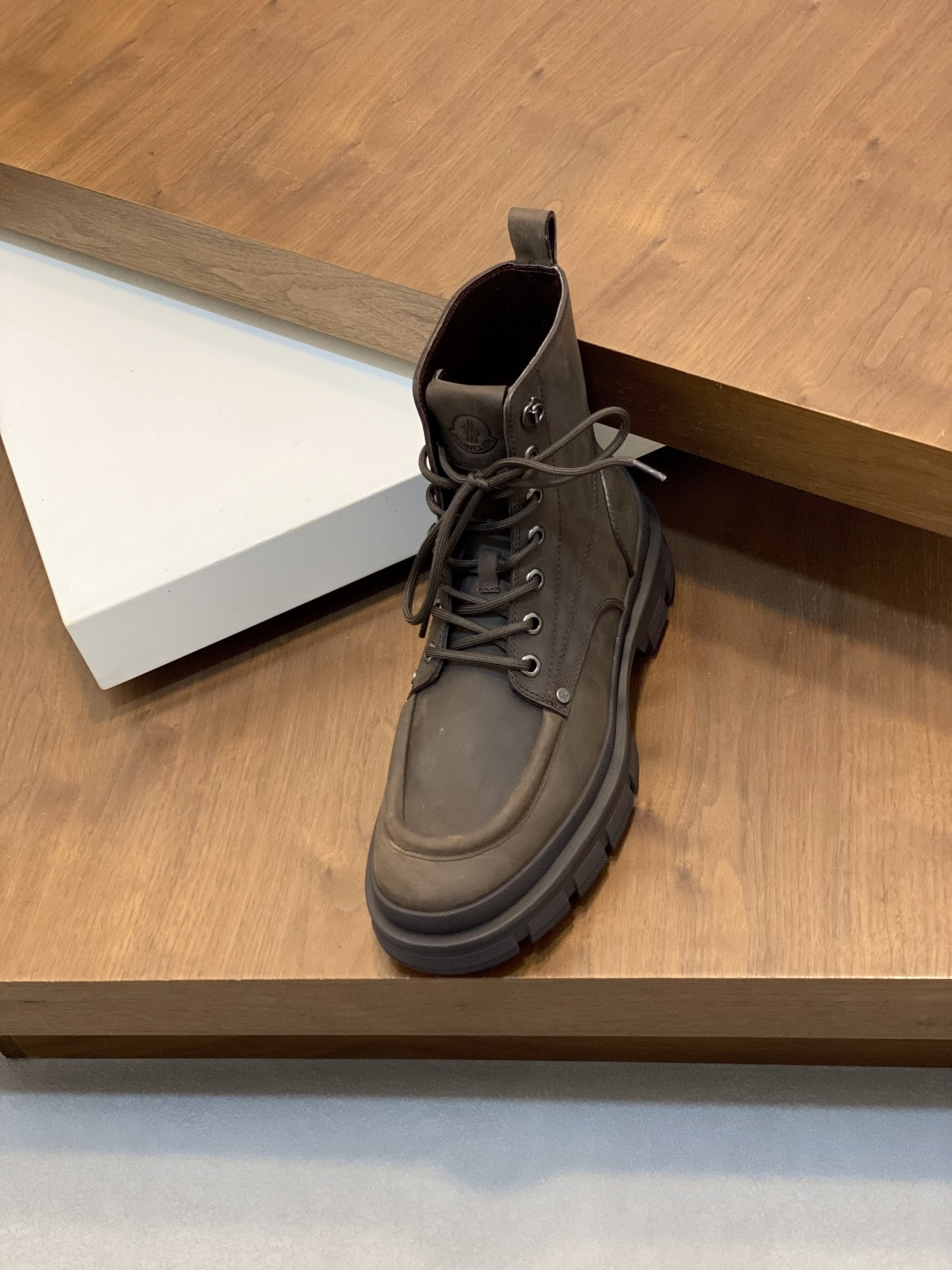 Moncler Style Leather Men's Shoes Men's Shoes Men's Shoes detail image 6 from source 783092