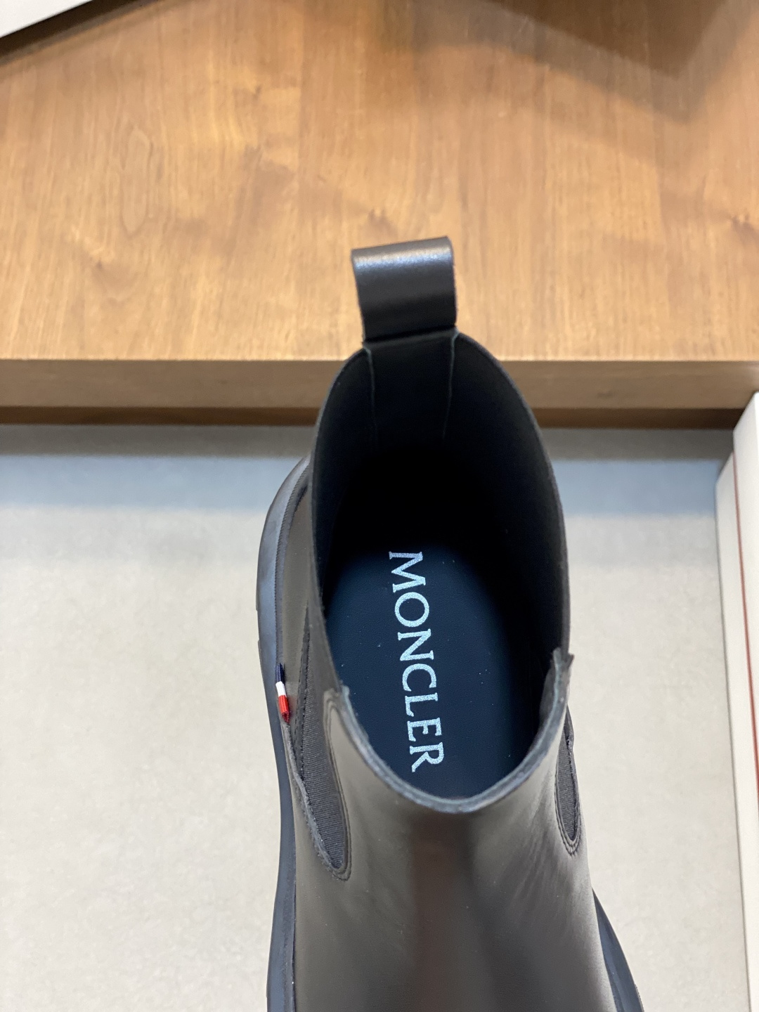 Moncler Style Leather Men's Shoes Men's Shoes Men's Shoes detail image 7 from source 783088