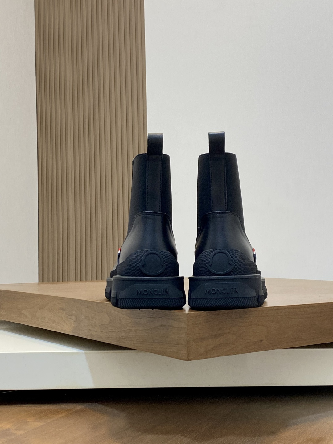 Moncler Style Leather Men's Shoes Men's Shoes Men's Shoes detail image 8 from source 783088
