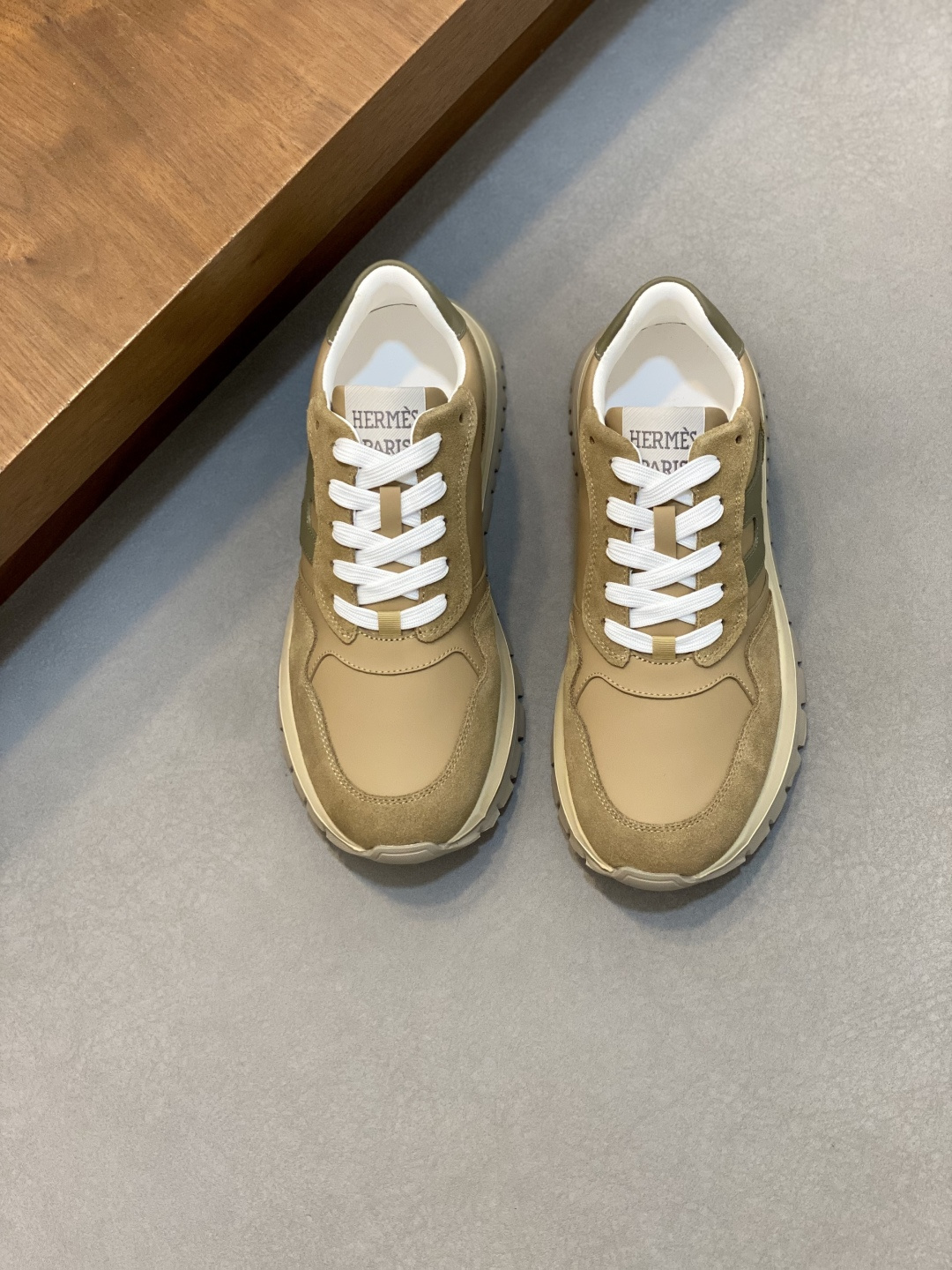 Moncler男 Style Men's Shoes Lookbook Reference image 1