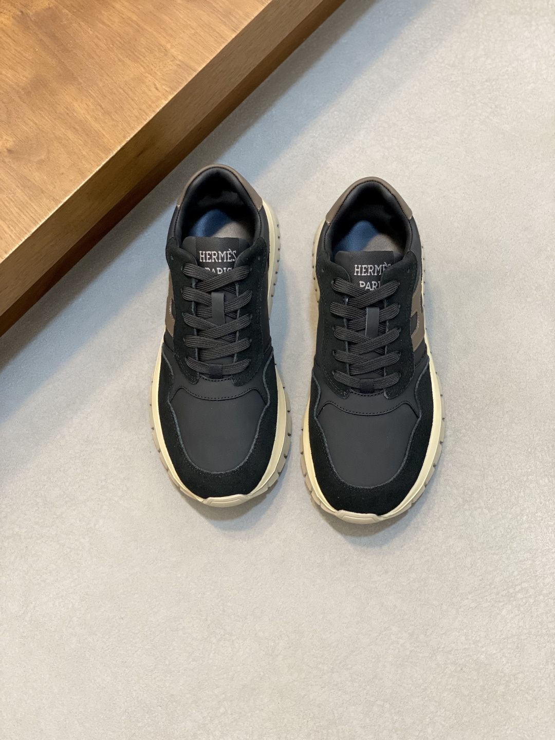 Moncler男 Style Men's Shoes Lookbook Reference image 1
