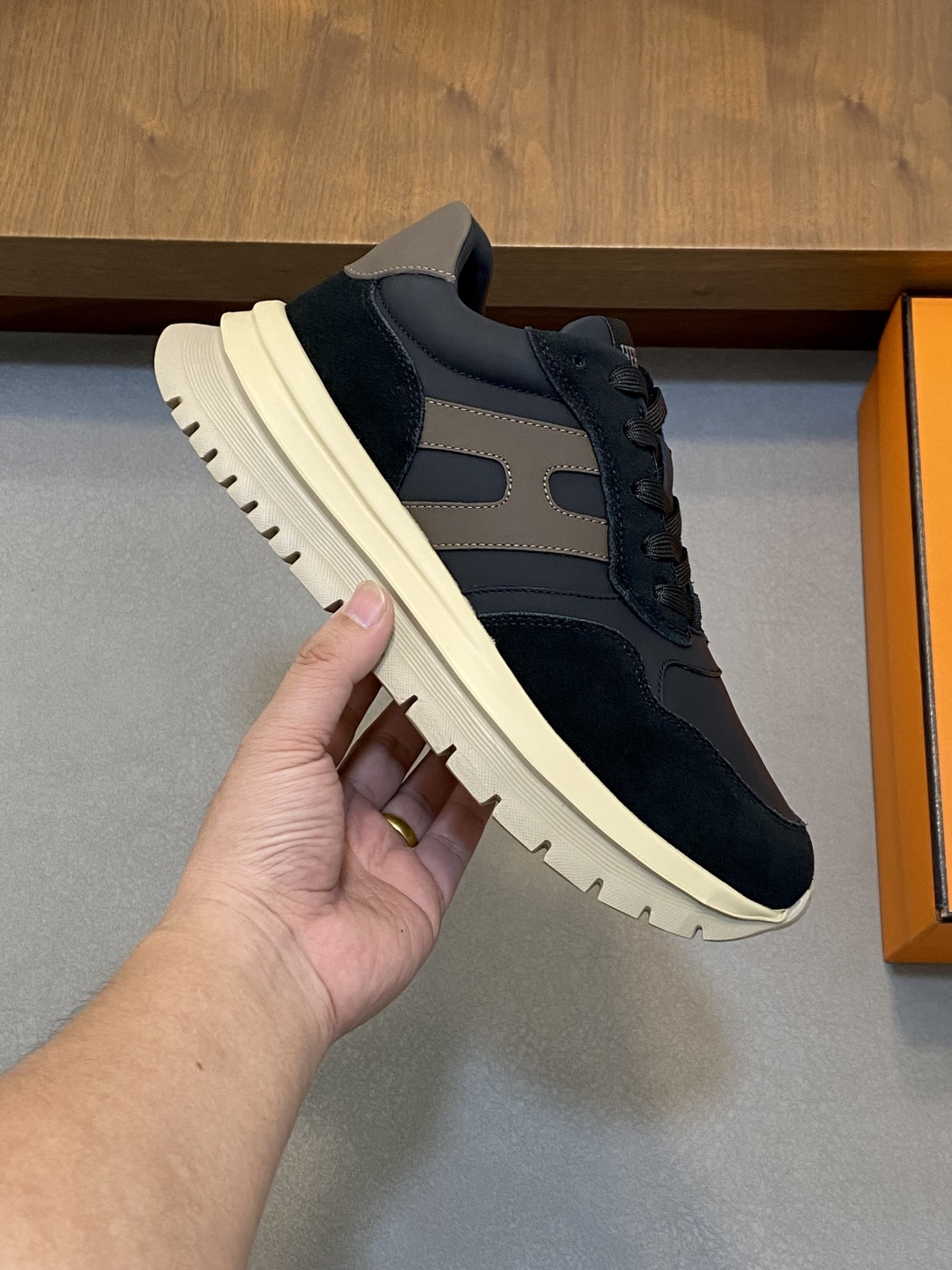 Moncler Style Men's Shoes Men's Shoes Men's Shoes detail image 4 from source 783108