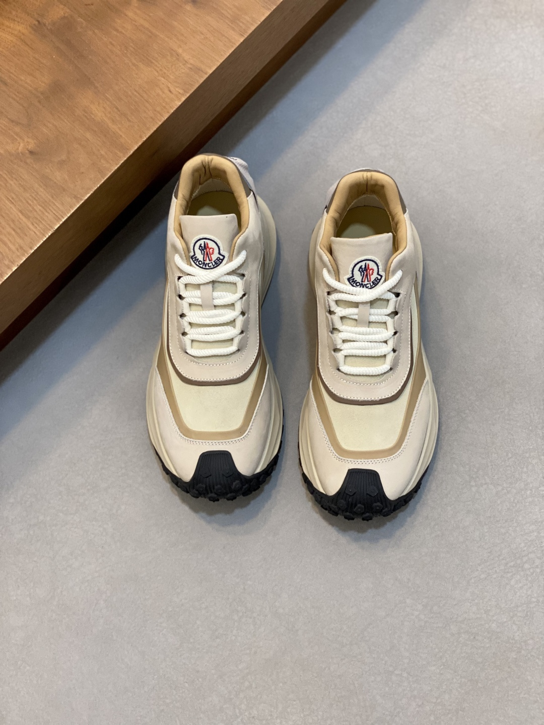 Moncler男 Style Men's Shoes Lookbook Reference image 1