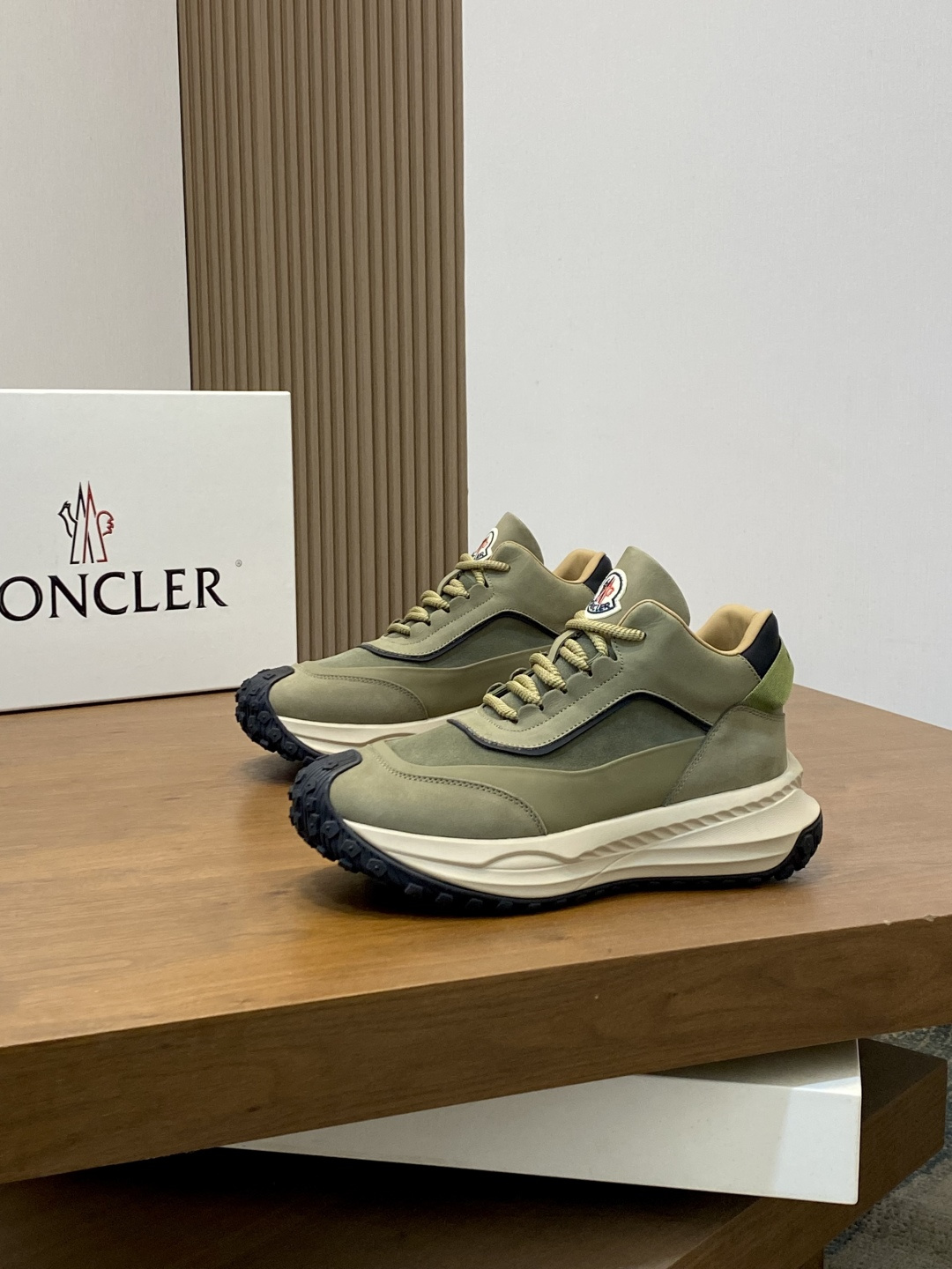 Moncler Style Men's Shoes Men's Shoes Men's Shoes detail image 3 from source 783100