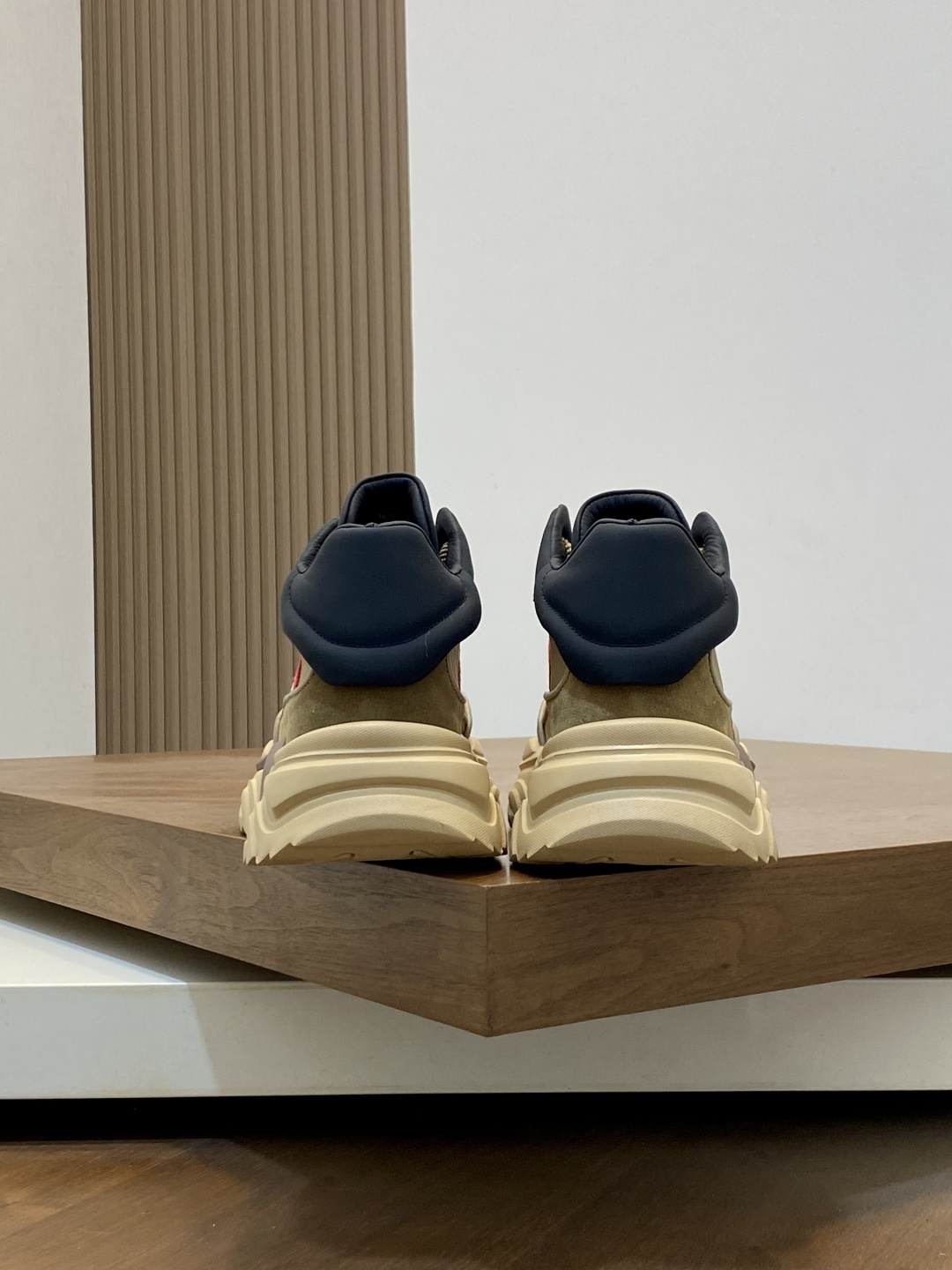 Moncler Style Men's Shoes Men's Shoes Men's Shoes detail image 8 from source 783102