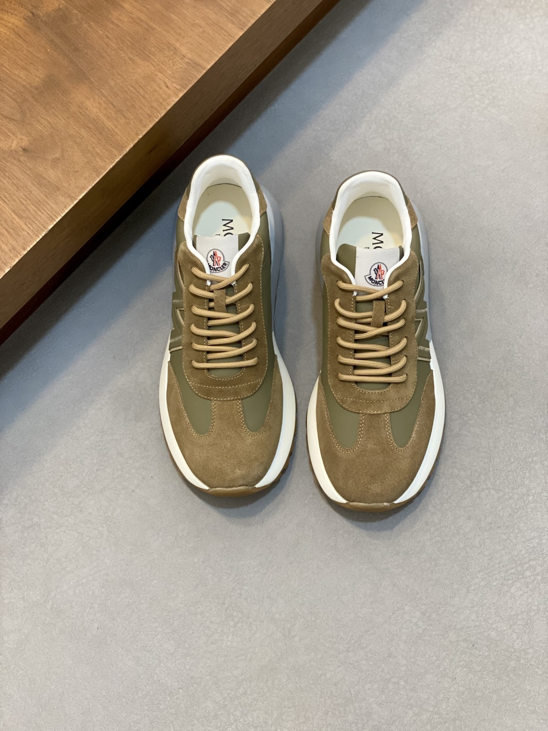 Moncler男 Style Men's Shoes Lookbook Reference image 1