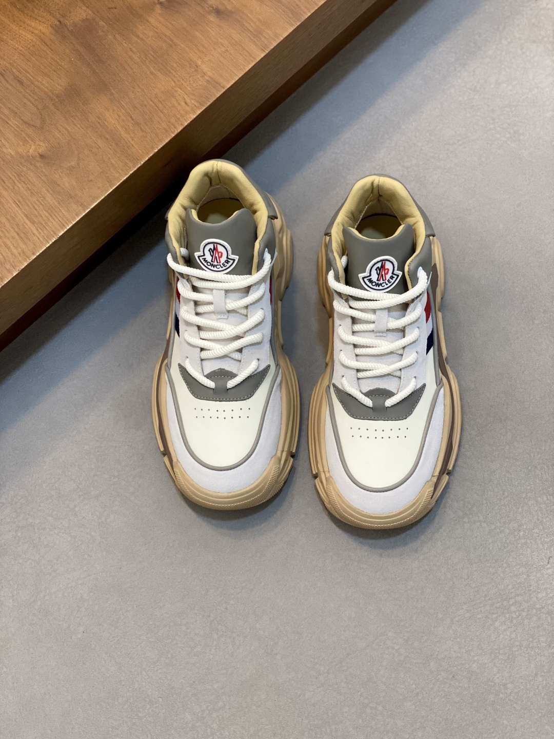 Moncler男 Style Men's Shoes Lookbook Reference image 1