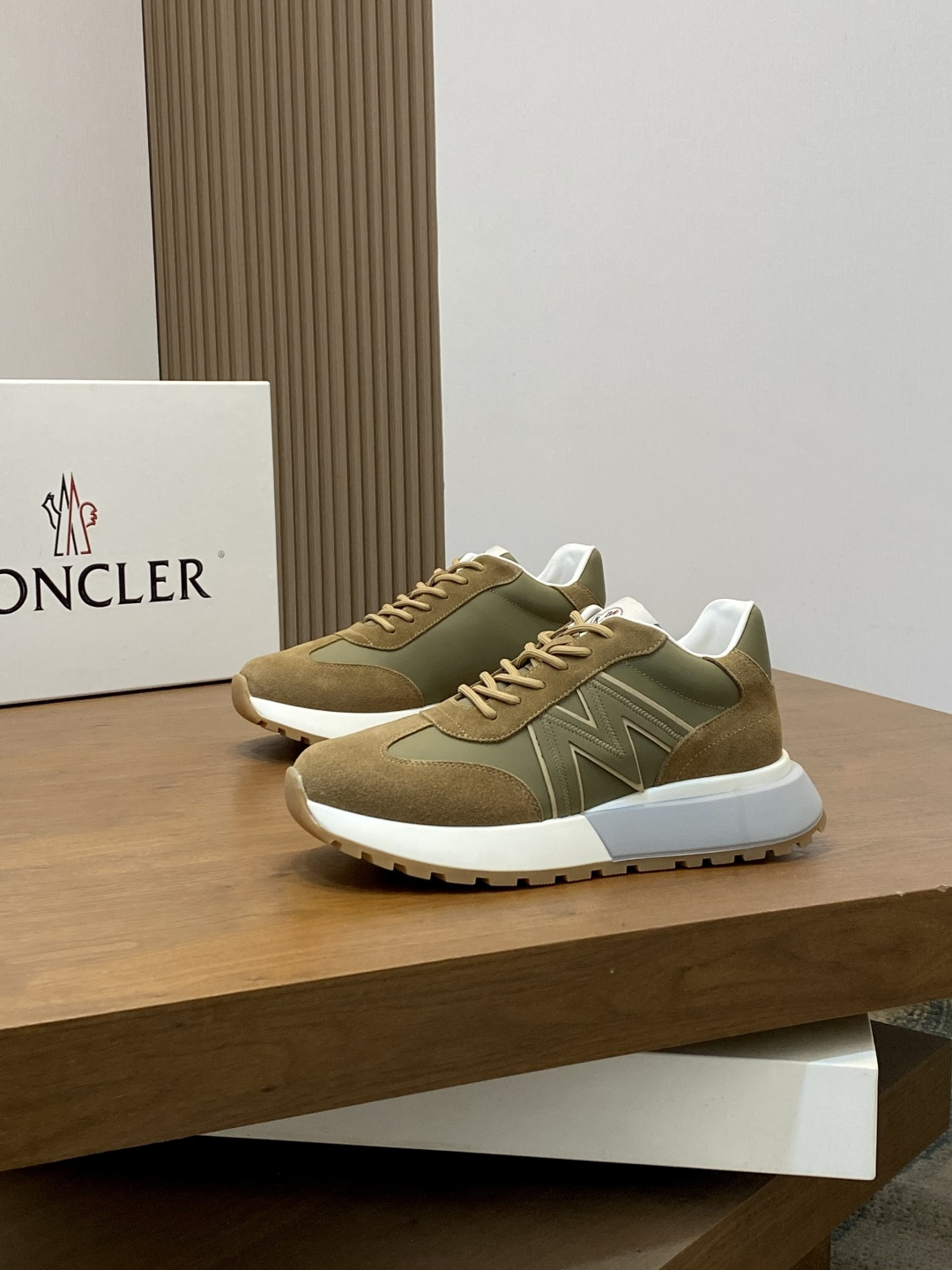 Moncler Style Men's Shoes Men's Shoes Men's Shoes detail image 3 from source 783099
