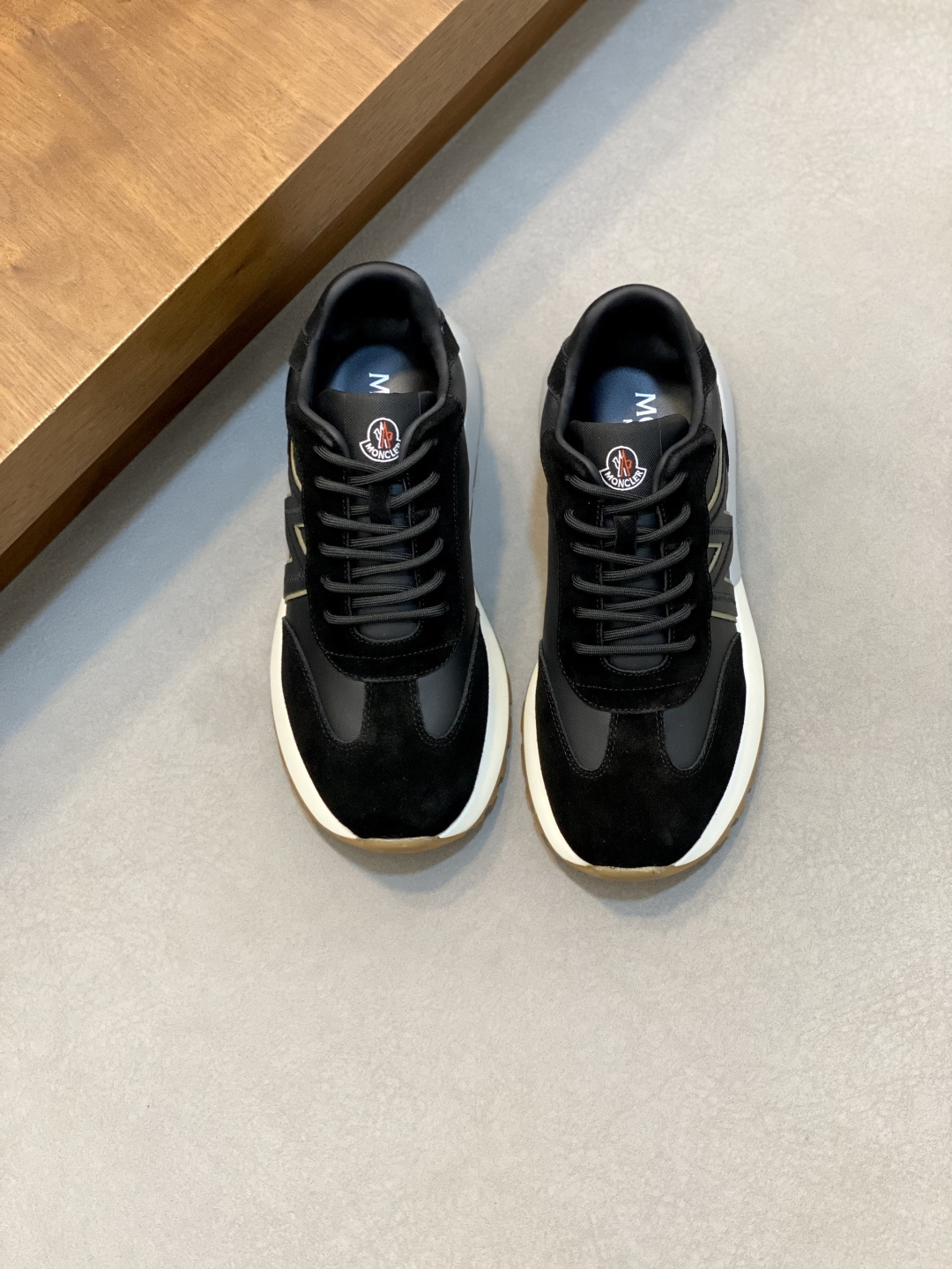 Moncler男 Style Men's Shoes Lookbook Reference image 1
