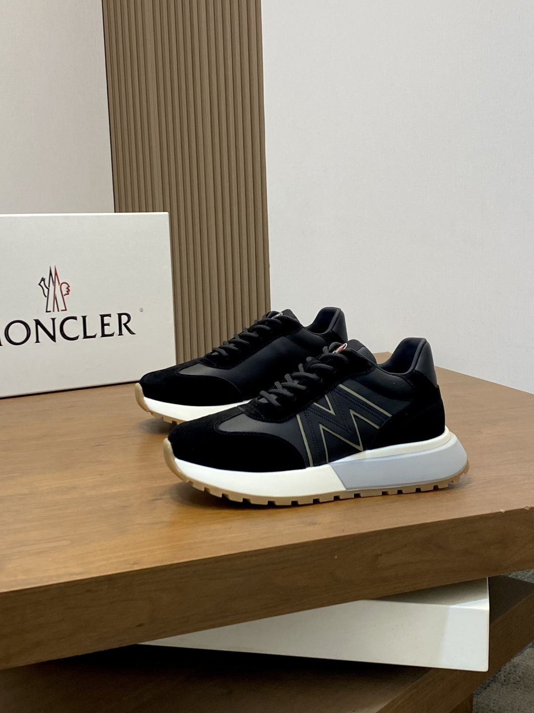 Moncler Style Men's Shoes Men's Shoes Men's Shoes detail image 3 from source 783107