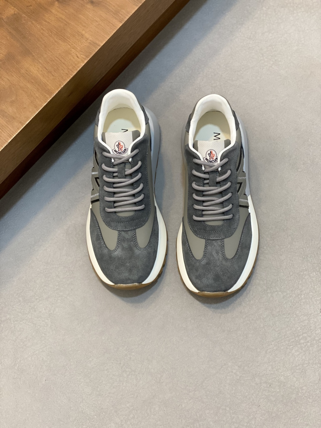 Moncler男 Style Men's Shoes Lookbook Reference image 1