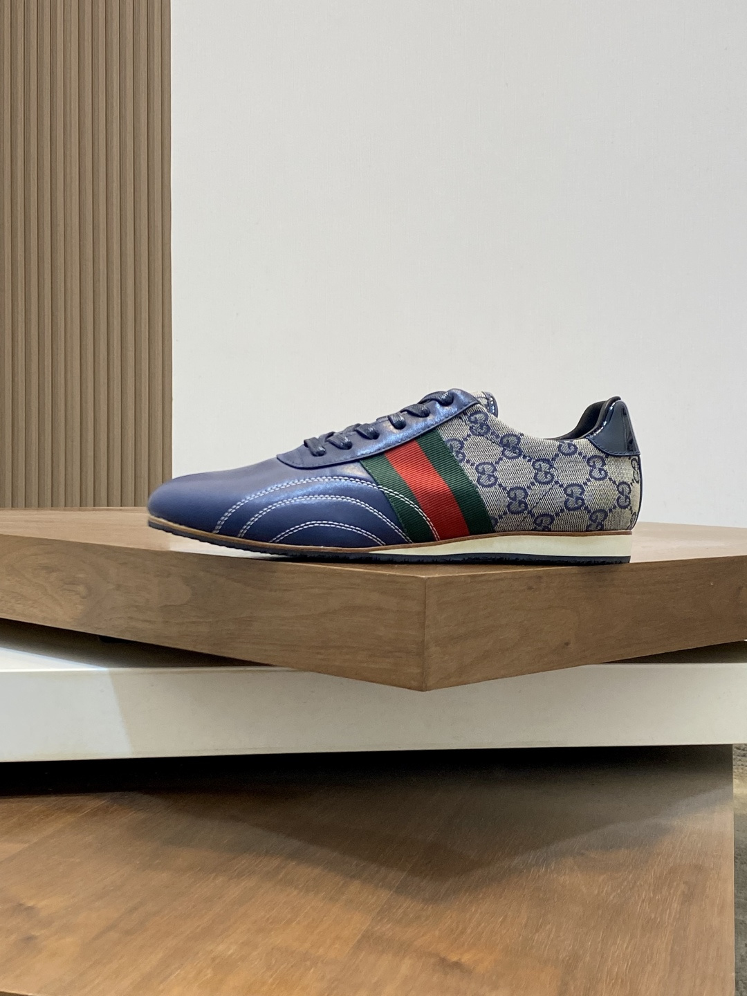 Мужские кроссовки Gucci