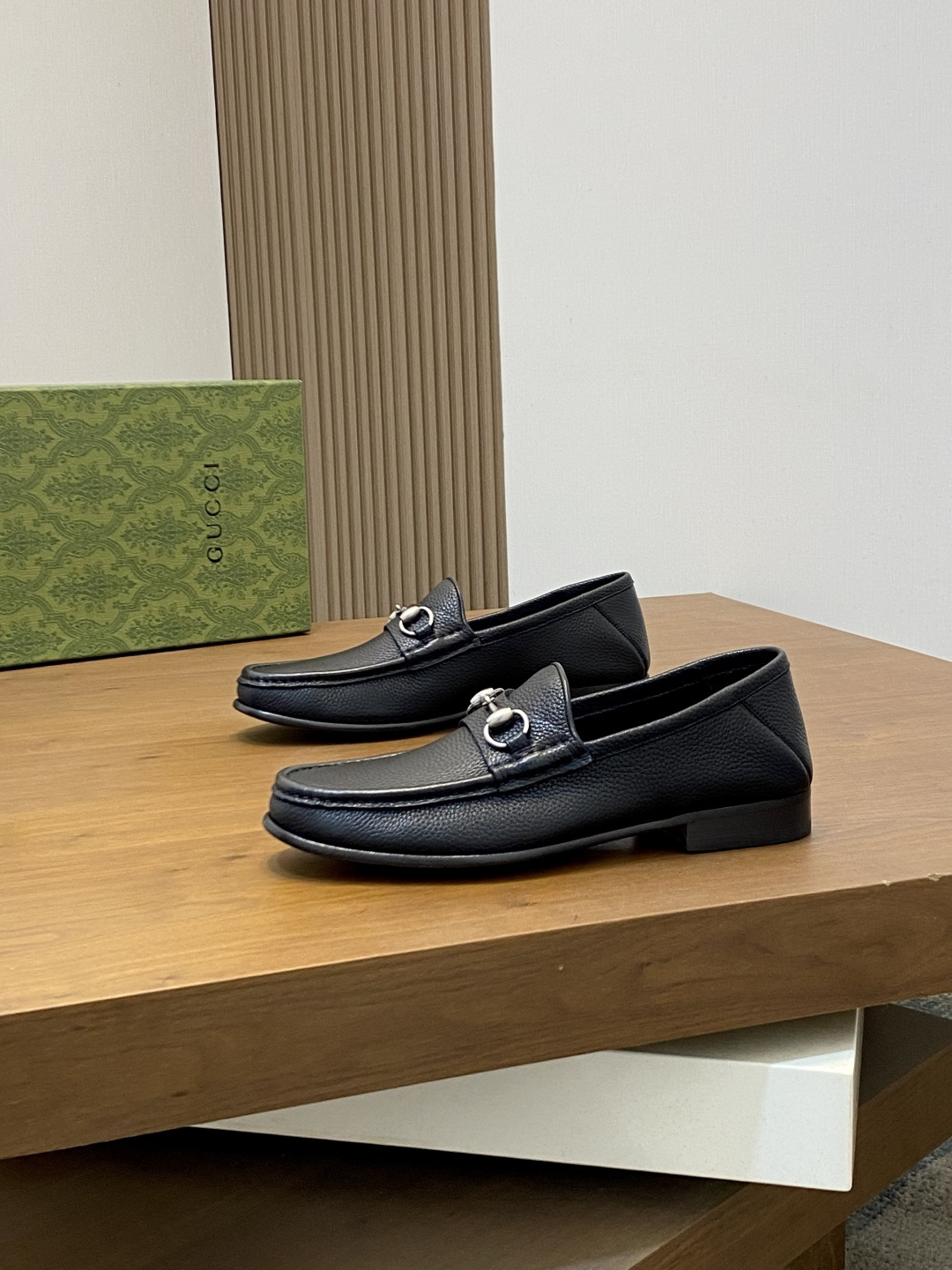 Мужские лоферы Gucci