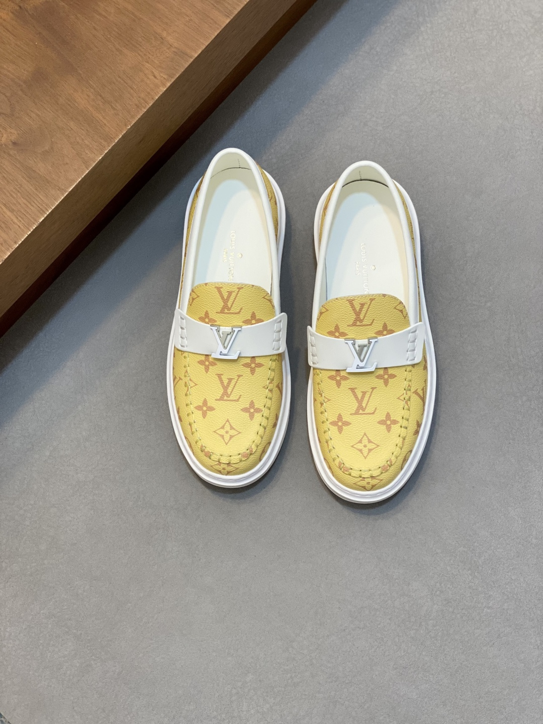 루이비통 신발 Louis Vuitton 10033