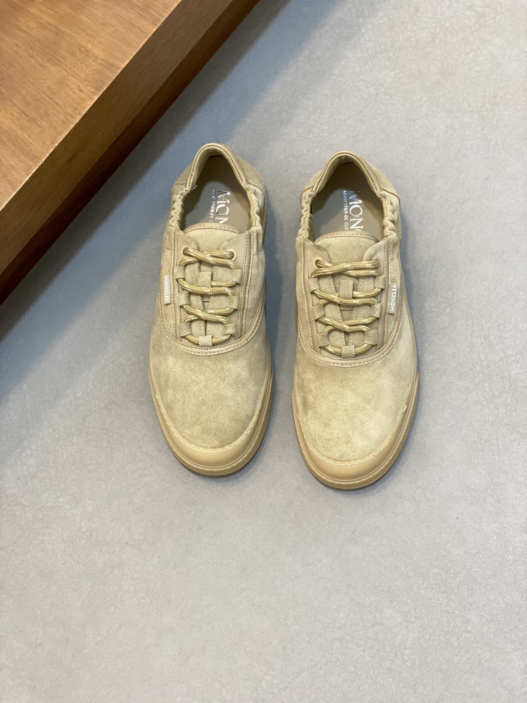 Moncler男 Style Men's Shoes Lookbook Reference image 1